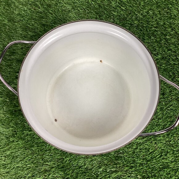 Cathrineholm Yellow White Enamel Lotus Stock Pot Casserole Dish No lid - Picture 5 of 15